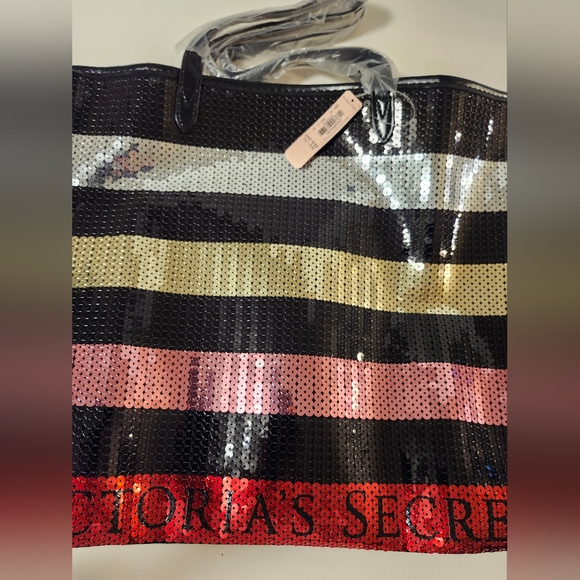 Victoria's Secret Large Tote Duffle Travel Bag Sequins Gold Pink 13" X 22" - Picture 4 of 6